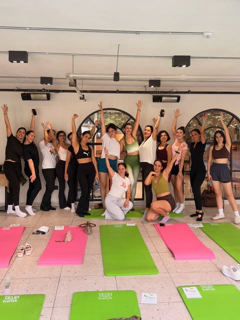 Pilates & Matcha katılımcılarıyla toplu fotoğraf